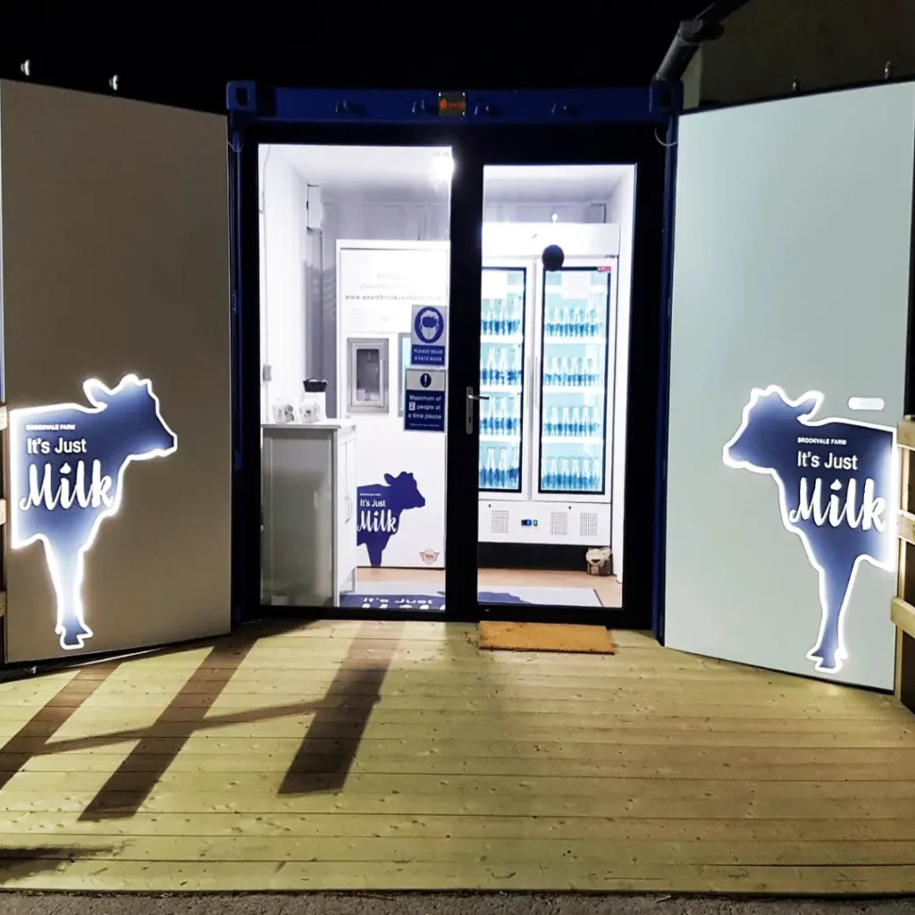 Farm Shop Vending Machine: Fresh milk & local products directly from the farm.